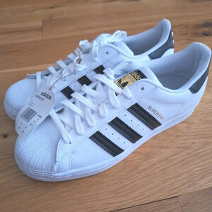 NWT Adidas Originals Superstar Shoes Mens Sz 8.5 Classic White/Black Sneaker